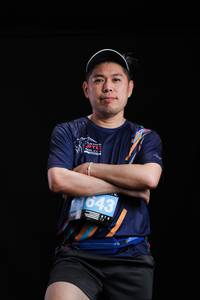 BIB: 043
                            <button type="button" onclick="openModal(4529581)" class="btn btn-primary btn-sm float-right btn-popup" data-toggle="modal" data-target=".modal-high-quality">
                        <i class="fas fa-shopping-cart"></i> Add to Cart
                    </button>
                                            <button type="button" onclick="isThisMe(4529581, true)" class="btn btn-success btn-sm float-right btn-popup btn-isme hidden" data-toggle="tooltip" data-placement="bottom" title="นี่คือรูปของคุณใช่ไหม คลิกที่นี่เพื่อเอาเข้าอัลบั้ม">
                        <i class="fas fa-plus"></i> Add to album
                    </button>
                    <button type="button" onclick="isThisMe(4529581, false)" class="btn btn-warning btn-sm float-right btn-popup btn-isnotme hidden">
                        <i class="fas fa-ban"></i> Remove from album
                    </button>