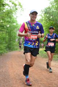 BIB: 2939, 2009
                            <button type="button" onclick="openModal(3959071)" class="btn btn-primary btn-sm float-right btn-popup" data-toggle="modal" data-target=".modal-high-quality">
                        <i class="fas fa-shopping-cart"></i> Add to Cart
                    </button>
                                            <button type="button" onclick="isThisMe(3959071, true)" class="btn btn-success btn-sm float-right btn-popup btn-isme hidden" data-toggle="tooltip" data-placement="bottom" title="นี่คือรูปของคุณใช่ไหม คลิกที่นี่เพื่อเอาเข้าอัลบั้ม">
                        <i class="fas fa-plus"></i> Add to album
                    </button>
                    <button type="button" onclick="isThisMe(3959071, false)" class="btn btn-warning btn-sm float-right btn-popup btn-isnotme hidden">
                        <i class="fas fa-ban"></i> Remove from album
                    </button>