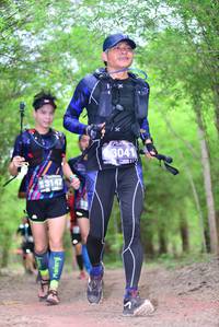 BIB: 3041, 314
                            <button type="button" onclick="openModal(4296499)" class="btn btn-primary btn-sm float-right btn-popup" data-toggle="modal" data-target=".modal-high-quality">
                        <i class="fas fa-shopping-cart"></i> Add to Cart
                    </button>
                                            <button type="button" onclick="isThisMe(4296499, true)" class="btn btn-success btn-sm float-right btn-popup btn-isme hidden" data-toggle="tooltip" data-placement="bottom" title="นี่คือรูปของคุณใช่ไหม คลิกที่นี่เพื่อเอาเข้าอัลบั้ม">
                        <i class="fas fa-plus"></i> Add to album
                    </button>
                    <button type="button" onclick="isThisMe(4296499, false)" class="btn btn-warning btn-sm float-right btn-popup btn-isnotme hidden">
                        <i class="fas fa-ban"></i> Remove from album
                    </button>