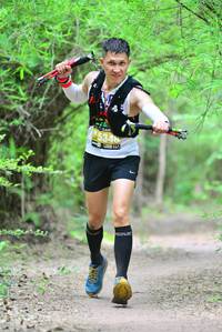 BIB: 5340
                            <button type="button" onclick="openModal(4321617)" class="btn btn-primary btn-sm float-right btn-popup" data-toggle="modal" data-target=".modal-high-quality">
                        <i class="fas fa-shopping-cart"></i> Add to Cart
                    </button>
                                            <button type="button" onclick="isThisMe(4321617, true)" class="btn btn-success btn-sm float-right btn-popup btn-isme hidden" data-toggle="tooltip" data-placement="bottom" title="นี่คือรูปของคุณใช่ไหม คลิกที่นี่เพื่อเอาเข้าอัลบั้ม">
                        <i class="fas fa-plus"></i> Add to album
                    </button>
                    <button type="button" onclick="isThisMe(4321617, false)" class="btn btn-warning btn-sm float-right btn-popup btn-isnotme hidden">
                        <i class="fas fa-ban"></i> Remove from album
                    </button>