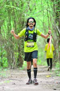 BIB: 5615
                            <button type="button" onclick="openModal(4092461)" class="btn btn-primary btn-sm float-right btn-popup" data-toggle="modal" data-target=".modal-high-quality">
                        <i class="fas fa-shopping-cart"></i> Add to Cart
                    </button>
                                            <button type="button" onclick="isThisMe(4092461, true)" class="btn btn-success btn-sm float-right btn-popup btn-isme hidden" data-toggle="tooltip" data-placement="bottom" title="นี่คือรูปของคุณใช่ไหม คลิกที่นี่เพื่อเอาเข้าอัลบั้ม">
                        <i class="fas fa-plus"></i> Add to album
                    </button>
                    <button type="button" onclick="isThisMe(4092461, false)" class="btn btn-warning btn-sm float-right btn-popup btn-isnotme hidden">
                        <i class="fas fa-ban"></i> Remove from album
                    </button>