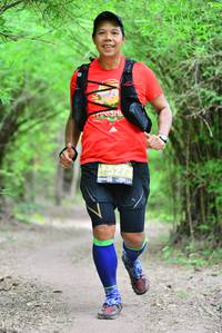 BIB: 527
                            <button type="button" onclick="openModal(4317625)" class="btn btn-primary btn-sm float-right btn-popup" data-toggle="modal" data-target=".modal-high-quality">
                        <i class="fas fa-shopping-cart"></i> Add to Cart
                    </button>
                                            <button type="button" onclick="isThisMe(4317625, true)" class="btn btn-success btn-sm float-right btn-popup btn-isme hidden" data-toggle="tooltip" data-placement="bottom" title="นี่คือรูปของคุณใช่ไหม คลิกที่นี่เพื่อเอาเข้าอัลบั้ม">
                        <i class="fas fa-plus"></i> Add to album
                    </button>
                    <button type="button" onclick="isThisMe(4317625, false)" class="btn btn-warning btn-sm float-right btn-popup btn-isnotme hidden">
                        <i class="fas fa-ban"></i> Remove from album
                    </button>