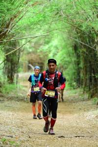 BIB: 5478
                            <button type="button" onclick="openModal(4293240)" class="btn btn-primary btn-sm float-right btn-popup" data-toggle="modal" data-target=".modal-high-quality">
                        <i class="fas fa-shopping-cart"></i> Add to Cart
                    </button>
                                            <button type="button" onclick="isThisMe(4293240, true)" class="btn btn-success btn-sm float-right btn-popup btn-isme hidden" data-toggle="tooltip" data-placement="bottom" title="นี่คือรูปของคุณใช่ไหม คลิกที่นี่เพื่อเอาเข้าอัลบั้ม">
                        <i class="fas fa-plus"></i> Add to album
                    </button>
                    <button type="button" onclick="isThisMe(4293240, false)" class="btn btn-warning btn-sm float-right btn-popup btn-isnotme hidden">
                        <i class="fas fa-ban"></i> Remove from album
                    </button>