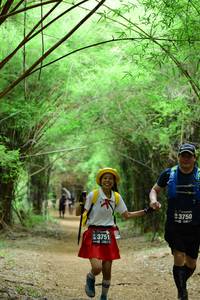 BIB: 3750, 3751
                            <button type="button" onclick="openModal(4293219)" class="btn btn-primary btn-sm float-right btn-popup" data-toggle="modal" data-target=".modal-high-quality">
                        <i class="fas fa-shopping-cart"></i> Add to Cart
                    </button>
                                            <button type="button" onclick="isThisMe(4293219, true)" class="btn btn-success btn-sm float-right btn-popup btn-isme hidden" data-toggle="tooltip" data-placement="bottom" title="นี่คือรูปของคุณใช่ไหม คลิกที่นี่เพื่อเอาเข้าอัลบั้ม">
                        <i class="fas fa-plus"></i> Add to album
                    </button>
                    <button type="button" onclick="isThisMe(4293219, false)" class="btn btn-warning btn-sm float-right btn-popup btn-isnotme hidden">
                        <i class="fas fa-ban"></i> Remove from album
                    </button>