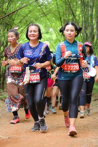 BIB: 2351, 7220, 118, 050
                            <button type="button" onclick="openModal(4191007)" class="btn btn-primary btn-sm float-right btn-popup" data-toggle="modal" data-target=".modal-high-quality">
                        <i class="fas fa-shopping-cart"></i> Add to Cart
                    </button>
                                            <button type="button" onclick="isThisMe(4191007, true)" class="btn btn-success btn-sm float-right btn-popup btn-isme hidden" data-toggle="tooltip" data-placement="bottom" title="นี่คือรูปของคุณใช่ไหม คลิกที่นี่เพื่อเอาเข้าอัลบั้ม">
                        <i class="fas fa-plus"></i> Add to album
                    </button>
                    <button type="button" onclick="isThisMe(4191007, false)" class="btn btn-warning btn-sm float-right btn-popup btn-isnotme hidden">
                        <i class="fas fa-ban"></i> Remove from album
                    </button>