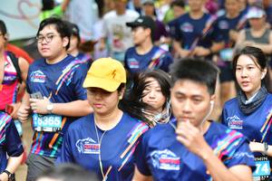 BIB: 6365
                            <button type="button" onclick="openModal(3950778)" class="btn btn-primary btn-sm float-right btn-popup" data-toggle="modal" data-target=".modal-high-quality">
                        <i class="fas fa-shopping-cart"></i> Add to Cart
                    </button>
                                            <button type="button" onclick="isThisMe(3950778, true)" class="btn btn-success btn-sm float-right btn-popup btn-isme hidden" data-toggle="tooltip" data-placement="bottom" title="นี่คือรูปของคุณใช่ไหม คลิกที่นี่เพื่อเอาเข้าอัลบั้ม">
                        <i class="fas fa-plus"></i> Add to album
                    </button>
                    <button type="button" onclick="isThisMe(3950778, false)" class="btn btn-warning btn-sm float-right btn-popup btn-isnotme hidden">
                        <i class="fas fa-ban"></i> Remove from album
                    </button>