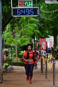 BIB: 6495, 3835
                            <button type="button" onclick="openModal(3933617)" class="btn btn-primary btn-sm float-right btn-popup" data-toggle="modal" data-target=".modal-high-quality">
                        <i class="fas fa-shopping-cart"></i> Add to Cart
                    </button>
                                            <button type="button" onclick="isThisMe(3933617, true)" class="btn btn-success btn-sm float-right btn-popup btn-isme hidden" data-toggle="tooltip" data-placement="bottom" title="นี่คือรูปของคุณใช่ไหม คลิกที่นี่เพื่อเอาเข้าอัลบั้ม">
                        <i class="fas fa-plus"></i> Add to album
                    </button>
                    <button type="button" onclick="isThisMe(3933617, false)" class="btn btn-warning btn-sm float-right btn-popup btn-isnotme hidden">
                        <i class="fas fa-ban"></i> Remove from album
                    </button>