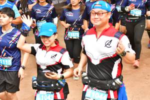 BIB: 1575, 1115, 1043
                            <button type="button" onclick="openModal(3950708)" class="btn btn-primary btn-sm float-right btn-popup" data-toggle="modal" data-target=".modal-high-quality">
                        <i class="fas fa-shopping-cart"></i> Add to Cart
                    </button>
                                            <button type="button" onclick="isThisMe(3950708, true)" class="btn btn-success btn-sm float-right btn-popup btn-isme hidden" data-toggle="tooltip" data-placement="bottom" title="นี่คือรูปของคุณใช่ไหม คลิกที่นี่เพื่อเอาเข้าอัลบั้ม">
                        <i class="fas fa-plus"></i> Add to album
                    </button>
                    <button type="button" onclick="isThisMe(3950708, false)" class="btn btn-warning btn-sm float-right btn-popup btn-isnotme hidden">
                        <i class="fas fa-ban"></i> Remove from album
                    </button>