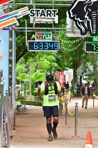 BIB: 63349, 4031
                            <button type="button" onclick="openModal(4022621)" class="btn btn-primary btn-sm float-right btn-popup" data-toggle="modal" data-target=".modal-high-quality">
                        <i class="fas fa-shopping-cart"></i> Add to Cart
                    </button>
                                            <button type="button" onclick="isThisMe(4022621, true)" class="btn btn-success btn-sm float-right btn-popup btn-isme hidden" data-toggle="tooltip" data-placement="bottom" title="นี่คือรูปของคุณใช่ไหม คลิกที่นี่เพื่อเอาเข้าอัลบั้ม">
                        <i class="fas fa-plus"></i> Add to album
                    </button>
                    <button type="button" onclick="isThisMe(4022621, false)" class="btn btn-warning btn-sm float-right btn-popup btn-isnotme hidden">
                        <i class="fas fa-ban"></i> Remove from album
                    </button>