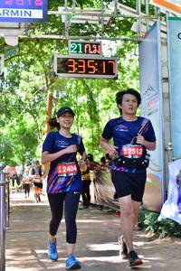 BIB: 33511, 2512, 2404
                            <button type="button" onclick="openModal(3988775)" class="btn btn-primary btn-sm float-right btn-popup" data-toggle="modal" data-target=".modal-high-quality">
                        <i class="fas fa-shopping-cart"></i> Add to Cart
                    </button>
                                            <button type="button" onclick="isThisMe(3988775, true)" class="btn btn-success btn-sm float-right btn-popup btn-isme hidden" data-toggle="tooltip" data-placement="bottom" title="นี่คือรูปของคุณใช่ไหม คลิกที่นี่เพื่อเอาเข้าอัลบั้ม">
                        <i class="fas fa-plus"></i> Add to album
                    </button>
                    <button type="button" onclick="isThisMe(3988775, false)" class="btn btn-warning btn-sm float-right btn-popup btn-isnotme hidden">
                        <i class="fas fa-ban"></i> Remove from album
                    </button>