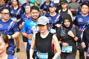 BIB: 041, 1769, 1016
                            <button type="button" onclick="openModal(3950587)" class="btn btn-primary btn-sm float-right btn-popup" data-toggle="modal" data-target=".modal-high-quality">
                        <i class="fas fa-shopping-cart"></i> Add to Cart
                    </button>
                                            <button type="button" onclick="isThisMe(3950587, true)" class="btn btn-success btn-sm float-right btn-popup btn-isme hidden" data-toggle="tooltip" data-placement="bottom" title="นี่คือรูปของคุณใช่ไหม คลิกที่นี่เพื่อเอาเข้าอัลบั้ม">
                        <i class="fas fa-plus"></i> Add to album
                    </button>
                    <button type="button" onclick="isThisMe(3950587, false)" class="btn btn-warning btn-sm float-right btn-popup btn-isnotme hidden">
                        <i class="fas fa-ban"></i> Remove from album
                    </button>