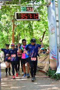 BIB: 258, 2652, 2678
                            <button type="button" onclick="openModal(3997461)" class="btn btn-primary btn-sm float-right btn-popup" data-toggle="modal" data-target=".modal-high-quality">
                        <i class="fas fa-shopping-cart"></i> Add to Cart
                    </button>
                                            <button type="button" onclick="isThisMe(3997461, true)" class="btn btn-success btn-sm float-right btn-popup btn-isme hidden" data-toggle="tooltip" data-placement="bottom" title="นี่คือรูปของคุณใช่ไหม คลิกที่นี่เพื่อเอาเข้าอัลบั้ม">
                        <i class="fas fa-plus"></i> Add to album
                    </button>
                    <button type="button" onclick="isThisMe(3997461, false)" class="btn btn-warning btn-sm float-right btn-popup btn-isnotme hidden">
                        <i class="fas fa-ban"></i> Remove from album
                    </button>