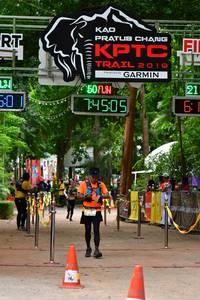 BIB: 019, 7450
                            <button type="button" onclick="openModal(3932138)" class="btn btn-primary btn-sm float-right btn-popup" data-toggle="modal" data-target=".modal-high-quality">
                        <i class="fas fa-shopping-cart"></i> Add to Cart
                    </button>
                                            <button type="button" onclick="isThisMe(3932138, true)" class="btn btn-success btn-sm float-right btn-popup btn-isme hidden" data-toggle="tooltip" data-placement="bottom" title="นี่คือรูปของคุณใช่ไหม คลิกที่นี่เพื่อเอาเข้าอัลบั้ม">
                        <i class="fas fa-plus"></i> Add to album
                    </button>
                    <button type="button" onclick="isThisMe(3932138, false)" class="btn btn-warning btn-sm float-right btn-popup btn-isnotme hidden">
                        <i class="fas fa-ban"></i> Remove from album
                    </button>