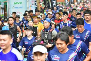 BIB: 
                            <button type="button" onclick="openModal(3949814)" class="btn btn-primary btn-sm float-right btn-popup" data-toggle="modal" data-target=".modal-high-quality">
                        <i class="fas fa-shopping-cart"></i> Add to Cart
                    </button>
                                            <button type="button" onclick="isThisMe(3949814, true)" class="btn btn-success btn-sm float-right btn-popup btn-isme hidden" data-toggle="tooltip" data-placement="bottom" title="นี่คือรูปของคุณใช่ไหม คลิกที่นี่เพื่อเอาเข้าอัลบั้ม">
                        <i class="fas fa-plus"></i> Add to album
                    </button>
                    <button type="button" onclick="isThisMe(3949814, false)" class="btn btn-warning btn-sm float-right btn-popup btn-isnotme hidden">
                        <i class="fas fa-ban"></i> Remove from album
                    </button>