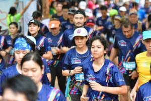 BIB: 6252
                            <button type="button" onclick="openModal(3950539)" class="btn btn-primary btn-sm float-right btn-popup" data-toggle="modal" data-target=".modal-high-quality">
                        <i class="fas fa-shopping-cart"></i> Add to Cart
                    </button>
                                            <button type="button" onclick="isThisMe(3950539, true)" class="btn btn-success btn-sm float-right btn-popup btn-isme hidden" data-toggle="tooltip" data-placement="bottom" title="นี่คือรูปของคุณใช่ไหม คลิกที่นี่เพื่อเอาเข้าอัลบั้ม">
                        <i class="fas fa-plus"></i> Add to album
                    </button>
                    <button type="button" onclick="isThisMe(3950539, false)" class="btn btn-warning btn-sm float-right btn-popup btn-isnotme hidden">
                        <i class="fas fa-ban"></i> Remove from album
                    </button>