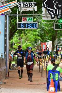 BIB: 61900, 13952, 3130
                            <button type="button" onclick="openModal(4019402)" class="btn btn-primary btn-sm float-right btn-popup" data-toggle="modal" data-target=".modal-high-quality">
                        <i class="fas fa-shopping-cart"></i> Add to Cart
                    </button>
                                            <button type="button" onclick="isThisMe(4019402, true)" class="btn btn-success btn-sm float-right btn-popup btn-isme hidden" data-toggle="tooltip" data-placement="bottom" title="นี่คือรูปของคุณใช่ไหม คลิกที่นี่เพื่อเอาเข้าอัลบั้ม">
                        <i class="fas fa-plus"></i> Add to album
                    </button>
                    <button type="button" onclick="isThisMe(4019402, false)" class="btn btn-warning btn-sm float-right btn-popup btn-isnotme hidden">
                        <i class="fas fa-ban"></i> Remove from album
                    </button>