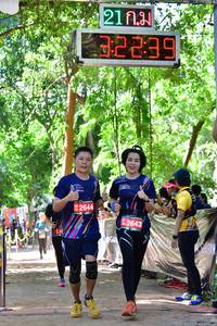 BIB: 2113, 32239, 2644, 2643, 
                            <button type="button" onclick="openModal(3984950)" class="btn btn-primary btn-sm float-right btn-popup" data-toggle="modal" data-target=".modal-high-quality">
                        <i class="fas fa-shopping-cart"></i> Add to Cart
                    </button>
                                            <button type="button" onclick="isThisMe(3984950, true)" class="btn btn-success btn-sm float-right btn-popup btn-isme hidden" data-toggle="tooltip" data-placement="bottom" title="นี่คือรูปของคุณใช่ไหม คลิกที่นี่เพื่อเอาเข้าอัลบั้ม">
                        <i class="fas fa-plus"></i> Add to album
                    </button>
                    <button type="button" onclick="isThisMe(3984950, false)" class="btn btn-warning btn-sm float-right btn-popup btn-isnotme hidden">
                        <i class="fas fa-ban"></i> Remove from album
                    </button>