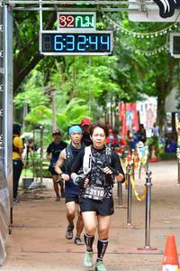 BIB: 6324, 3110
                            <button type="button" onclick="openModal(4021952)" class="btn btn-primary btn-sm float-right btn-popup" data-toggle="modal" data-target=".modal-high-quality">
                        <i class="fas fa-shopping-cart"></i> Add to Cart
                    </button>
                                            <button type="button" onclick="isThisMe(4021952, true)" class="btn btn-success btn-sm float-right btn-popup btn-isme hidden" data-toggle="tooltip" data-placement="bottom" title="นี่คือรูปของคุณใช่ไหม คลิกที่นี่เพื่อเอาเข้าอัลบั้ม">
                        <i class="fas fa-plus"></i> Add to album
                    </button>
                    <button type="button" onclick="isThisMe(4021952, false)" class="btn btn-warning btn-sm float-right btn-popup btn-isnotme hidden">
                        <i class="fas fa-ban"></i> Remove from album
                    </button>