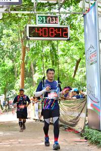 BIB: 0842, 563, 2298
                            <button type="button" onclick="openModal(4000981)" class="btn btn-primary btn-sm float-right btn-popup" data-toggle="modal" data-target=".modal-high-quality">
                        <i class="fas fa-shopping-cart"></i> Add to Cart
                    </button>
                                            <button type="button" onclick="isThisMe(4000981, true)" class="btn btn-success btn-sm float-right btn-popup btn-isme hidden" data-toggle="tooltip" data-placement="bottom" title="นี่คือรูปของคุณใช่ไหม คลิกที่นี่เพื่อเอาเข้าอัลบั้ม">
                        <i class="fas fa-plus"></i> Add to album
                    </button>
                    <button type="button" onclick="isThisMe(4000981, false)" class="btn btn-warning btn-sm float-right btn-popup btn-isnotme hidden">
                        <i class="fas fa-ban"></i> Remove from album
                    </button>