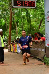 BIB: 1906, 2984
                            <button type="button" onclick="openModal(4018469)" class="btn btn-primary btn-sm float-right btn-popup" data-toggle="modal" data-target=".modal-high-quality">
                        <i class="fas fa-shopping-cart"></i> Add to Cart
                    </button>
                                            <button type="button" onclick="isThisMe(4018469, true)" class="btn btn-success btn-sm float-right btn-popup btn-isme hidden" data-toggle="tooltip" data-placement="bottom" title="นี่คือรูปของคุณใช่ไหม คลิกที่นี่เพื่อเอาเข้าอัลบั้ม">
                        <i class="fas fa-plus"></i> Add to album
                    </button>
                    <button type="button" onclick="isThisMe(4018469, false)" class="btn btn-warning btn-sm float-right btn-popup btn-isnotme hidden">
                        <i class="fas fa-ban"></i> Remove from album
                    </button>