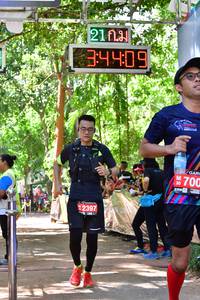 BIB: 4409, 700, 2397
                            <button type="button" onclick="openModal(3993120)" class="btn btn-primary btn-sm float-right btn-popup" data-toggle="modal" data-target=".modal-high-quality">
                        <i class="fas fa-shopping-cart"></i> Add to Cart
                    </button>
                                            <button type="button" onclick="isThisMe(3993120, true)" class="btn btn-success btn-sm float-right btn-popup btn-isme hidden" data-toggle="tooltip" data-placement="bottom" title="นี่คือรูปของคุณใช่ไหม คลิกที่นี่เพื่อเอาเข้าอัลบั้ม">
                        <i class="fas fa-plus"></i> Add to album
                    </button>
                    <button type="button" onclick="isThisMe(3993120, false)" class="btn btn-warning btn-sm float-right btn-popup btn-isnotme hidden">
                        <i class="fas fa-ban"></i> Remove from album
                    </button>