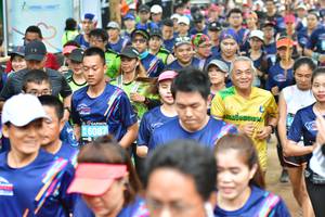 BIB: 6087
                            <button type="button" onclick="openModal(3950122)" class="btn btn-primary btn-sm float-right btn-popup" data-toggle="modal" data-target=".modal-high-quality">
                        <i class="fas fa-shopping-cart"></i> Add to Cart
                    </button>
                                            <button type="button" onclick="isThisMe(3950122, true)" class="btn btn-success btn-sm float-right btn-popup btn-isme hidden" data-toggle="tooltip" data-placement="bottom" title="นี่คือรูปของคุณใช่ไหม คลิกที่นี่เพื่อเอาเข้าอัลบั้ม">
                        <i class="fas fa-plus"></i> Add to album
                    </button>
                    <button type="button" onclick="isThisMe(3950122, false)" class="btn btn-warning btn-sm float-right btn-popup btn-isnotme hidden">
                        <i class="fas fa-ban"></i> Remove from album
                    </button>