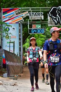 BIB: 3162
                            <button type="button" onclick="openModal(3931892)" class="btn btn-primary btn-sm float-right btn-popup" data-toggle="modal" data-target=".modal-high-quality">
                        <i class="fas fa-shopping-cart"></i> Add to Cart
                    </button>
                                            <button type="button" onclick="isThisMe(3931892, true)" class="btn btn-success btn-sm float-right btn-popup btn-isme hidden" data-toggle="tooltip" data-placement="bottom" title="นี่คือรูปของคุณใช่ไหม คลิกที่นี่เพื่อเอาเข้าอัลบั้ม">
                        <i class="fas fa-plus"></i> Add to album
                    </button>
                    <button type="button" onclick="isThisMe(3931892, false)" class="btn btn-warning btn-sm float-right btn-popup btn-isnotme hidden">
                        <i class="fas fa-ban"></i> Remove from album
                    </button>