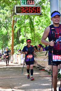 BIB: 32658, 42915, 715
                            <button type="button" onclick="openModal(3987167)" class="btn btn-primary btn-sm float-right btn-popup" data-toggle="modal" data-target=".modal-high-quality">
                        <i class="fas fa-shopping-cart"></i> Add to Cart
                    </button>
                                            <button type="button" onclick="isThisMe(3987167, true)" class="btn btn-success btn-sm float-right btn-popup btn-isme hidden" data-toggle="tooltip" data-placement="bottom" title="นี่คือรูปของคุณใช่ไหม คลิกที่นี่เพื่อเอาเข้าอัลบั้ม">
                        <i class="fas fa-plus"></i> Add to album
                    </button>
                    <button type="button" onclick="isThisMe(3987167, false)" class="btn btn-warning btn-sm float-right btn-popup btn-isnotme hidden">
                        <i class="fas fa-ban"></i> Remove from album
                    </button>