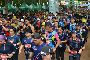 BIB: 8501, 250, 2050, 014, 2016, 237, 2017
                            <button type="button" onclick="openModal(4418267)" class="btn btn-primary btn-sm float-right btn-popup" data-toggle="modal" data-target=".modal-high-quality">
                        <i class="fas fa-shopping-cart"></i> Add to Cart
                    </button>
                                            <button type="button" onclick="isThisMe(4418267, true)" class="btn btn-success btn-sm float-right btn-popup btn-isme hidden" data-toggle="tooltip" data-placement="bottom" title="นี่คือรูปของคุณใช่ไหม คลิกที่นี่เพื่อเอาเข้าอัลบั้ม">
                        <i class="fas fa-plus"></i> Add to album
                    </button>
                    <button type="button" onclick="isThisMe(4418267, false)" class="btn btn-warning btn-sm float-right btn-popup btn-isnotme hidden">
                        <i class="fas fa-ban"></i> Remove from album
                    </button>