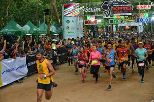 BIB: 3200, 210, 500, 0300, 2417, 2850
                            <button type="button" onclick="openModal(4417940)" class="btn btn-primary btn-sm float-right btn-popup" data-toggle="modal" data-target=".modal-high-quality">
                        <i class="fas fa-shopping-cart"></i> Add to Cart
                    </button>
                                            <button type="button" onclick="isThisMe(4417940, true)" class="btn btn-success btn-sm float-right btn-popup btn-isme hidden" data-toggle="tooltip" data-placement="bottom" title="นี่คือรูปของคุณใช่ไหม คลิกที่นี่เพื่อเอาเข้าอัลบั้ม">
                        <i class="fas fa-plus"></i> Add to album
                    </button>
                    <button type="button" onclick="isThisMe(4417940, false)" class="btn btn-warning btn-sm float-right btn-popup btn-isnotme hidden">
                        <i class="fas fa-ban"></i> Remove from album
                    </button>