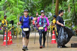 BIB: 5162
                            <button type="button" onclick="openModal(4277219)" class="btn btn-primary btn-sm float-right btn-popup" data-toggle="modal" data-target=".modal-high-quality">
                        <i class="fas fa-shopping-cart"></i> Add to Cart
                    </button>
                                            <button type="button" onclick="isThisMe(4277219, true)" class="btn btn-success btn-sm float-right btn-popup btn-isme hidden" data-toggle="tooltip" data-placement="bottom" title="นี่คือรูปของคุณใช่ไหม คลิกที่นี่เพื่อเอาเข้าอัลบั้ม">
                        <i class="fas fa-plus"></i> Add to album
                    </button>
                    <button type="button" onclick="isThisMe(4277219, false)" class="btn btn-warning btn-sm float-right btn-popup btn-isnotme hidden">
                        <i class="fas fa-ban"></i> Remove from album
                    </button>