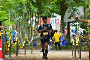 BIB: 5339
                            <button type="button" onclick="openModal(4278070)" class="btn btn-primary btn-sm float-right btn-popup" data-toggle="modal" data-target=".modal-high-quality">
                        <i class="fas fa-shopping-cart"></i> Add to Cart
                    </button>
                                            <button type="button" onclick="isThisMe(4278070, true)" class="btn btn-success btn-sm float-right btn-popup btn-isme hidden" data-toggle="tooltip" data-placement="bottom" title="นี่คือรูปของคุณใช่ไหม คลิกที่นี่เพื่อเอาเข้าอัลบั้ม">
                        <i class="fas fa-plus"></i> Add to album
                    </button>
                    <button type="button" onclick="isThisMe(4278070, false)" class="btn btn-warning btn-sm float-right btn-popup btn-isnotme hidden">
                        <i class="fas fa-ban"></i> Remove from album
                    </button>