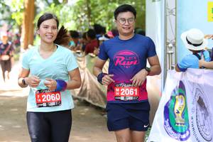 BIB: 2061, 2060
                            <button type="button" onclick="openModal(4231192)" class="btn btn-primary btn-sm float-right btn-popup" data-toggle="modal" data-target=".modal-high-quality">
                        <i class="fas fa-shopping-cart"></i> Add to Cart
                    </button>
                                            <button type="button" onclick="isThisMe(4231192, true)" class="btn btn-success btn-sm float-right btn-popup btn-isme hidden" data-toggle="tooltip" data-placement="bottom" title="นี่คือรูปของคุณใช่ไหม คลิกที่นี่เพื่อเอาเข้าอัลบั้ม">
                        <i class="fas fa-plus"></i> Add to album
                    </button>
                    <button type="button" onclick="isThisMe(4231192, false)" class="btn btn-warning btn-sm float-right btn-popup btn-isnotme hidden">
                        <i class="fas fa-ban"></i> Remove from album
                    </button>