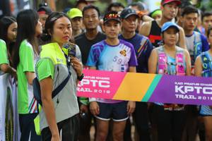 BIB: 010, 201, 
                            <button type="button" onclick="openModal(4210953)" class="btn btn-primary btn-sm float-right btn-popup" data-toggle="modal" data-target=".modal-high-quality">
                        <i class="fas fa-shopping-cart"></i> Add to Cart
                    </button>
                                            <button type="button" onclick="isThisMe(4210953, true)" class="btn btn-success btn-sm float-right btn-popup btn-isme hidden" data-toggle="tooltip" data-placement="bottom" title="นี่คือรูปของคุณใช่ไหม คลิกที่นี่เพื่อเอาเข้าอัลบั้ม">
                        <i class="fas fa-plus"></i> Add to album
                    </button>
                    <button type="button" onclick="isThisMe(4210953, false)" class="btn btn-warning btn-sm float-right btn-popup btn-isnotme hidden">
                        <i class="fas fa-ban"></i> Remove from album
                    </button>