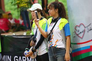 BIB: 
                            <button type="button" onclick="openModal(4210946)" class="btn btn-primary btn-sm float-right btn-popup" data-toggle="modal" data-target=".modal-high-quality">
                        <i class="fas fa-shopping-cart"></i> Add to Cart
                    </button>
                                            <button type="button" onclick="isThisMe(4210946, true)" class="btn btn-success btn-sm float-right btn-popup btn-isme hidden" data-toggle="tooltip" data-placement="bottom" title="นี่คือรูปของคุณใช่ไหม คลิกที่นี่เพื่อเอาเข้าอัลบั้ม">
                        <i class="fas fa-plus"></i> Add to album
                    </button>
                    <button type="button" onclick="isThisMe(4210946, false)" class="btn btn-warning btn-sm float-right btn-popup btn-isnotme hidden">
                        <i class="fas fa-ban"></i> Remove from album
                    </button>