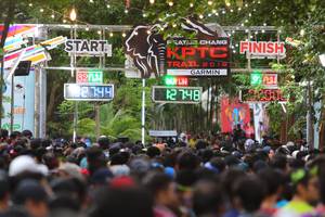 BIB: 2019
                            <button type="button" onclick="openModal(4211787)" class="btn btn-primary btn-sm float-right btn-popup" data-toggle="modal" data-target=".modal-high-quality">
                        <i class="fas fa-shopping-cart"></i> Add to Cart
                    </button>
                                            <button type="button" onclick="isThisMe(4211787, true)" class="btn btn-success btn-sm float-right btn-popup btn-isme hidden" data-toggle="tooltip" data-placement="bottom" title="นี่คือรูปของคุณใช่ไหม คลิกที่นี่เพื่อเอาเข้าอัลบั้ม">
                        <i class="fas fa-plus"></i> Add to album
                    </button>
                    <button type="button" onclick="isThisMe(4211787, false)" class="btn btn-warning btn-sm float-right btn-popup btn-isnotme hidden">
                        <i class="fas fa-ban"></i> Remove from album
                    </button>