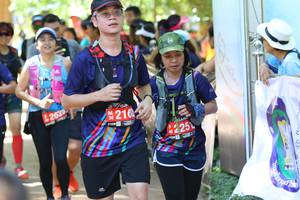 BIB: 262, 210, 6225
                            <button type="button" onclick="openModal(4228182)" class="btn btn-primary btn-sm float-right btn-popup" data-toggle="modal" data-target=".modal-high-quality">
                        <i class="fas fa-shopping-cart"></i> Add to Cart
                    </button>
                                            <button type="button" onclick="isThisMe(4228182, true)" class="btn btn-success btn-sm float-right btn-popup btn-isme hidden" data-toggle="tooltip" data-placement="bottom" title="นี่คือรูปของคุณใช่ไหม คลิกที่นี่เพื่อเอาเข้าอัลบั้ม">
                        <i class="fas fa-plus"></i> Add to album
                    </button>
                    <button type="button" onclick="isThisMe(4228182, false)" class="btn btn-warning btn-sm float-right btn-popup btn-isnotme hidden">
                        <i class="fas fa-ban"></i> Remove from album
                    </button>