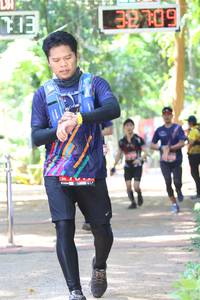BIB: 709
                            <button type="button" onclick="openModal(4224222)" class="btn btn-primary btn-sm float-right btn-popup" data-toggle="modal" data-target=".modal-high-quality">
                        <i class="fas fa-shopping-cart"></i> Add to Cart
                    </button>
                                            <button type="button" onclick="isThisMe(4224222, true)" class="btn btn-success btn-sm float-right btn-popup btn-isme hidden" data-toggle="tooltip" data-placement="bottom" title="นี่คือรูปของคุณใช่ไหม คลิกที่นี่เพื่อเอาเข้าอัลบั้ม">
                        <i class="fas fa-plus"></i> Add to album
                    </button>
                    <button type="button" onclick="isThisMe(4224222, false)" class="btn btn-warning btn-sm float-right btn-popup btn-isnotme hidden">
                        <i class="fas fa-ban"></i> Remove from album
                    </button>