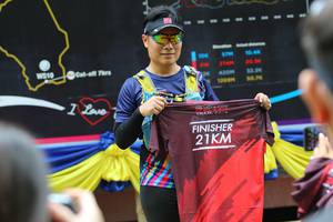 BIB: 420
                            <button type="button" onclick="openModal(4237984)" class="btn btn-primary btn-sm float-right btn-popup" data-toggle="modal" data-target=".modal-high-quality">
                        <i class="fas fa-shopping-cart"></i> Add to Cart
                    </button>
                                            <button type="button" onclick="isThisMe(4237984, true)" class="btn btn-success btn-sm float-right btn-popup btn-isme hidden" data-toggle="tooltip" data-placement="bottom" title="นี่คือรูปของคุณใช่ไหม คลิกที่นี่เพื่อเอาเข้าอัลบั้ม">
                        <i class="fas fa-plus"></i> Add to album
                    </button>
                    <button type="button" onclick="isThisMe(4237984, false)" class="btn btn-warning btn-sm float-right btn-popup btn-isnotme hidden">
                        <i class="fas fa-ban"></i> Remove from album
                    </button>