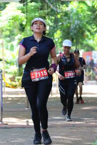 BIB: 7115, 283
                            <button type="button" onclick="openModal(4223436)" class="btn btn-primary btn-sm float-right btn-popup" data-toggle="modal" data-target=".modal-high-quality">
                        <i class="fas fa-shopping-cart"></i> Add to Cart
                    </button>
                                            <button type="button" onclick="isThisMe(4223436, true)" class="btn btn-success btn-sm float-right btn-popup btn-isme hidden" data-toggle="tooltip" data-placement="bottom" title="นี่คือรูปของคุณใช่ไหม คลิกที่นี่เพื่อเอาเข้าอัลบั้ม">
                        <i class="fas fa-plus"></i> Add to album
                    </button>
                    <button type="button" onclick="isThisMe(4223436, false)" class="btn btn-warning btn-sm float-right btn-popup btn-isnotme hidden">
                        <i class="fas fa-ban"></i> Remove from album
                    </button>
