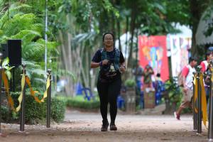 BIB: 
                            <button type="button" onclick="openModal(4295356)" class="btn btn-primary btn-sm float-right btn-popup" data-toggle="modal" data-target=".modal-high-quality">
                        <i class="fas fa-shopping-cart"></i> Add to Cart
                    </button>
                                            <button type="button" onclick="isThisMe(4295356, true)" class="btn btn-success btn-sm float-right btn-popup btn-isme hidden" data-toggle="tooltip" data-placement="bottom" title="นี่คือรูปของคุณใช่ไหม คลิกที่นี่เพื่อเอาเข้าอัลบั้ม">
                        <i class="fas fa-plus"></i> Add to album
                    </button>
                    <button type="button" onclick="isThisMe(4295356, false)" class="btn btn-warning btn-sm float-right btn-popup btn-isnotme hidden">
                        <i class="fas fa-ban"></i> Remove from album
                    </button>