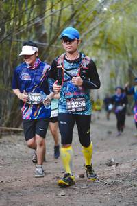 BIB: 3303, 3256
                            <button type="button" onclick="openModal(4523335)" class="btn btn-primary btn-sm float-right btn-popup" data-toggle="modal" data-target=".modal-high-quality">
                        <i class="fas fa-shopping-cart"></i> Add to Cart
                    </button>
                                            <button type="button" onclick="isThisMe(4523335, true)" class="btn btn-success btn-sm float-right btn-popup btn-isme hidden" data-toggle="tooltip" data-placement="bottom" title="นี่คือรูปของคุณใช่ไหม คลิกที่นี่เพื่อเอาเข้าอัลบั้ม">
                        <i class="fas fa-plus"></i> Add to album
                    </button>
                    <button type="button" onclick="isThisMe(4523335, false)" class="btn btn-warning btn-sm float-right btn-popup btn-isnotme hidden">
                        <i class="fas fa-ban"></i> Remove from album
                    </button>