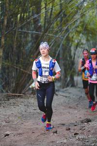 BIB: 320
                            <button type="button" onclick="openModal(4522025)" class="btn btn-primary btn-sm float-right btn-popup" data-toggle="modal" data-target=".modal-high-quality">
                        <i class="fas fa-shopping-cart"></i> Add to Cart
                    </button>
                                            <button type="button" onclick="isThisMe(4522025, true)" class="btn btn-success btn-sm float-right btn-popup btn-isme hidden" data-toggle="tooltip" data-placement="bottom" title="นี่คือรูปของคุณใช่ไหม คลิกที่นี่เพื่อเอาเข้าอัลบั้ม">
                        <i class="fas fa-plus"></i> Add to album
                    </button>
                    <button type="button" onclick="isThisMe(4522025, false)" class="btn btn-warning btn-sm float-right btn-popup btn-isnotme hidden">
                        <i class="fas fa-ban"></i> Remove from album
                    </button>