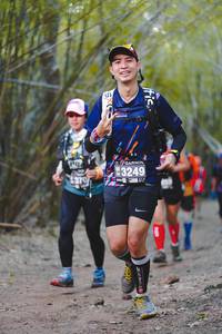 BIB: 3249, 4370, 0638
                            <button type="button" onclick="openModal(4522862)" class="btn btn-primary btn-sm float-right btn-popup" data-toggle="modal" data-target=".modal-high-quality">
                        <i class="fas fa-shopping-cart"></i> Add to Cart
                    </button>
                                            <button type="button" onclick="isThisMe(4522862, true)" class="btn btn-success btn-sm float-right btn-popup btn-isme hidden" data-toggle="tooltip" data-placement="bottom" title="นี่คือรูปของคุณใช่ไหม คลิกที่นี่เพื่อเอาเข้าอัลบั้ม">
                        <i class="fas fa-plus"></i> Add to album
                    </button>
                    <button type="button" onclick="isThisMe(4522862, false)" class="btn btn-warning btn-sm float-right btn-popup btn-isnotme hidden">
                        <i class="fas fa-ban"></i> Remove from album
                    </button>