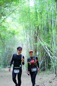 BIB: 3827, 3826
                            <button type="button" onclick="openModal(4161273)" class="btn btn-primary btn-sm float-right btn-popup" data-toggle="modal" data-target=".modal-high-quality">
                        <i class="fas fa-shopping-cart"></i> Add to Cart
                    </button>
                                            <button type="button" onclick="isThisMe(4161273, true)" class="btn btn-success btn-sm float-right btn-popup btn-isme hidden" data-toggle="tooltip" data-placement="bottom" title="นี่คือรูปของคุณใช่ไหม คลิกที่นี่เพื่อเอาเข้าอัลบั้ม">
                        <i class="fas fa-plus"></i> Add to album
                    </button>
                    <button type="button" onclick="isThisMe(4161273, false)" class="btn btn-warning btn-sm float-right btn-popup btn-isnotme hidden">
                        <i class="fas fa-ban"></i> Remove from album
                    </button>