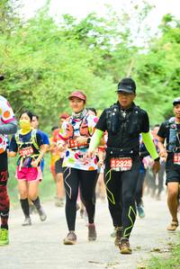 BIB: 42018, 2925
                            <button type="button" onclick="openModal(4212583)" class="btn btn-primary btn-sm float-right btn-popup" data-toggle="modal" data-target=".modal-high-quality">
                        <i class="fas fa-shopping-cart"></i> Add to Cart
                    </button>
                                            <button type="button" onclick="isThisMe(4212583, true)" class="btn btn-success btn-sm float-right btn-popup btn-isme hidden" data-toggle="tooltip" data-placement="bottom" title="นี่คือรูปของคุณใช่ไหม คลิกที่นี่เพื่อเอาเข้าอัลบั้ม">
                        <i class="fas fa-plus"></i> Add to album
                    </button>
                    <button type="button" onclick="isThisMe(4212583, false)" class="btn btn-warning btn-sm float-right btn-popup btn-isnotme hidden">
                        <i class="fas fa-ban"></i> Remove from album
                    </button>