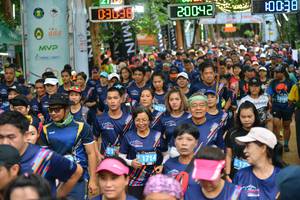 BIB: 0038, 20042, 21714
                            <button type="button" onclick="openModal(4561296)" class="btn btn-primary btn-sm float-right btn-popup" data-toggle="modal" data-target=".modal-high-quality">
                        <i class="fas fa-shopping-cart"></i> Add to Cart
                    </button>
                                            <button type="button" onclick="isThisMe(4561296, true)" class="btn btn-success btn-sm float-right btn-popup btn-isme hidden" data-toggle="tooltip" data-placement="bottom" title="นี่คือรูปของคุณใช่ไหม คลิกที่นี่เพื่อเอาเข้าอัลบั้ม">
                        <i class="fas fa-plus"></i> Add to album
                    </button>
                    <button type="button" onclick="isThisMe(4561296, false)" class="btn btn-warning btn-sm float-right btn-popup btn-isnotme hidden">
                        <i class="fas fa-ban"></i> Remove from album
                    </button>