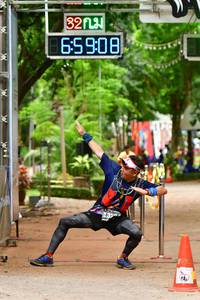 BIB: 321, 6908
                            <button type="button" onclick="openModal(4561402)" class="btn btn-primary btn-sm float-right btn-popup" data-toggle="modal" data-target=".modal-high-quality">
                        <i class="fas fa-shopping-cart"></i> Add to Cart
                    </button>
                                            <button type="button" onclick="isThisMe(4561402, true)" class="btn btn-success btn-sm float-right btn-popup btn-isme hidden" data-toggle="tooltip" data-placement="bottom" title="นี่คือรูปของคุณใช่ไหม คลิกที่นี่เพื่อเอาเข้าอัลบั้ม">
                        <i class="fas fa-plus"></i> Add to album
                    </button>
                    <button type="button" onclick="isThisMe(4561402, false)" class="btn btn-warning btn-sm float-right btn-popup btn-isnotme hidden">
                        <i class="fas fa-ban"></i> Remove from album
                    </button>