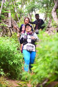 BIB: 3163, 3464
                            <button type="button" onclick="openModal(3962064)" class="btn btn-primary btn-sm float-right btn-popup" data-toggle="modal" data-target=".modal-high-quality">
                        <i class="fas fa-shopping-cart"></i> Add to Cart
                    </button>
                                            <button type="button" onclick="isThisMe(3962064, true)" class="btn btn-success btn-sm float-right btn-popup btn-isme hidden" data-toggle="tooltip" data-placement="bottom" title="นี่คือรูปของคุณใช่ไหม คลิกที่นี่เพื่อเอาเข้าอัลบั้ม">
                        <i class="fas fa-plus"></i> Add to album
                    </button>
                    <button type="button" onclick="isThisMe(3962064, false)" class="btn btn-warning btn-sm float-right btn-popup btn-isnotme hidden">
                        <i class="fas fa-ban"></i> Remove from album
                    </button>