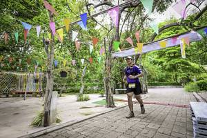 BIB: 485
                            <button type="button" onclick="openModal(4373968)" class="btn btn-primary btn-sm float-right btn-popup" data-toggle="modal" data-target=".modal-high-quality">
                        <i class="fas fa-shopping-cart"></i> Add to Cart
                    </button>
                                            <button type="button" onclick="isThisMe(4373968, true)" class="btn btn-success btn-sm float-right btn-popup btn-isme hidden" data-toggle="tooltip" data-placement="bottom" title="นี่คือรูปของคุณใช่ไหม คลิกที่นี่เพื่อเอาเข้าอัลบั้ม">
                        <i class="fas fa-plus"></i> Add to album
                    </button>
                    <button type="button" onclick="isThisMe(4373968, false)" class="btn btn-warning btn-sm float-right btn-popup btn-isnotme hidden">
                        <i class="fas fa-ban"></i> Remove from album
                    </button>